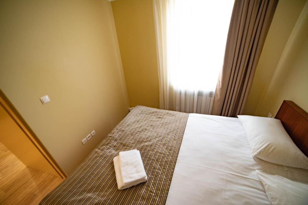 Apartment room - Image 3