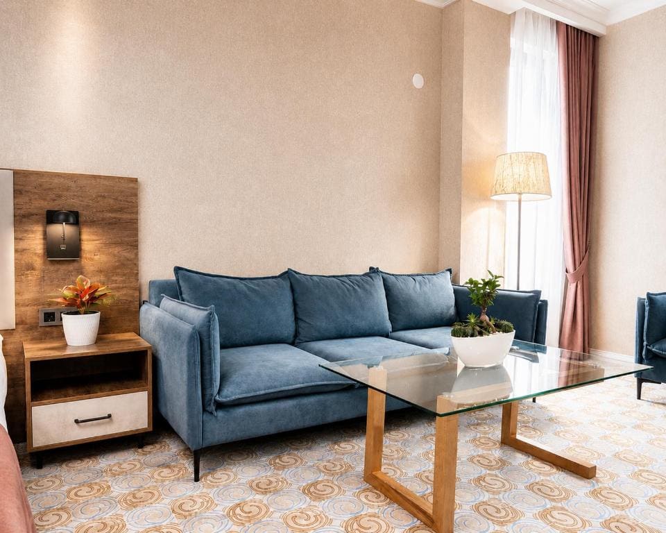 Deluxe Double Room with Balcony room - Image 2