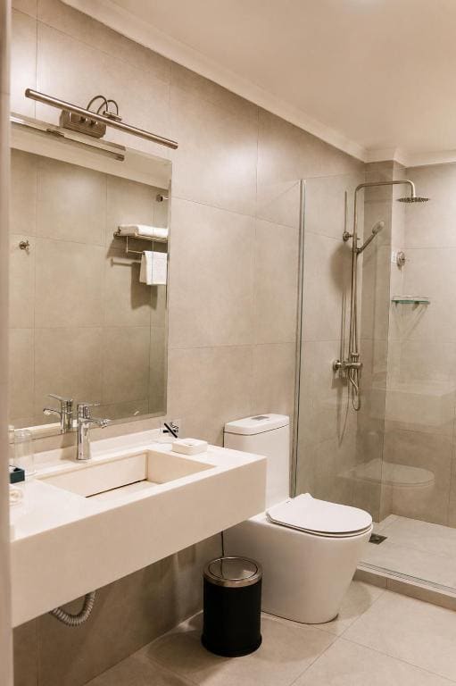 Deluxe Double Room with Balcony room - Image 1