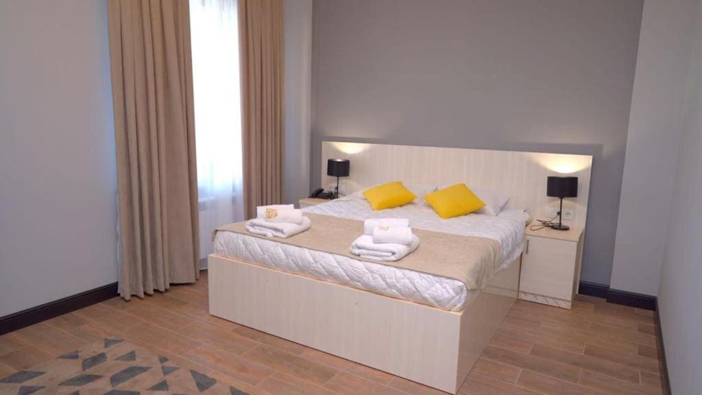 Deluxe Double Room room - Image 2
