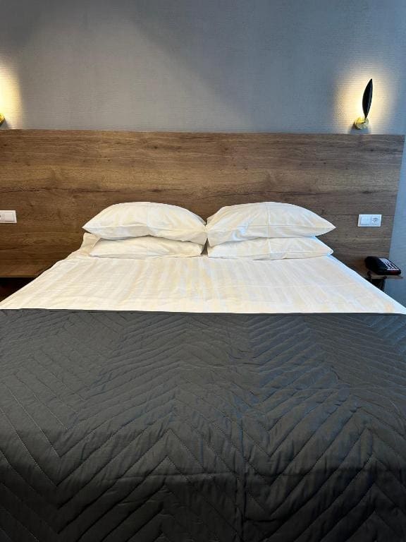 Two-Bedroom Suite room - Image 3