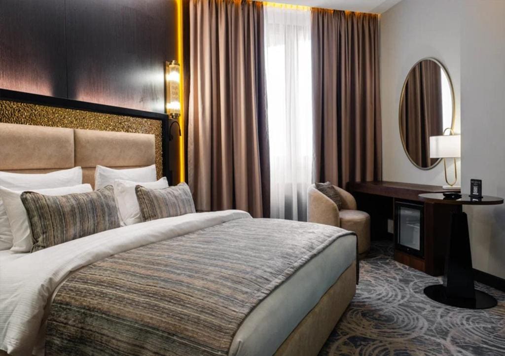 Premium Double Room room - Image 3