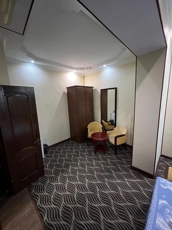 Superior Queen Room with Two Queen Beds room - Image 3