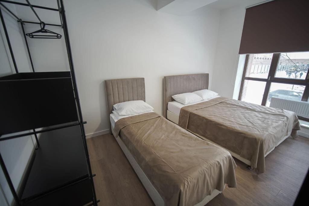 Standard Triple Room room - Image 3
