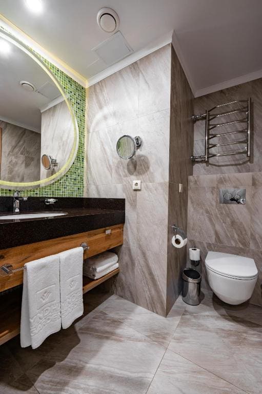 Twin Room - Non-Smoking room - Image 2