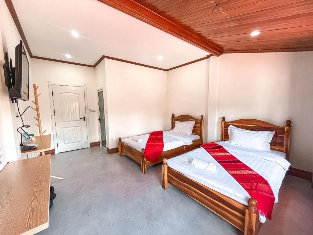 Family Room room - Image 1