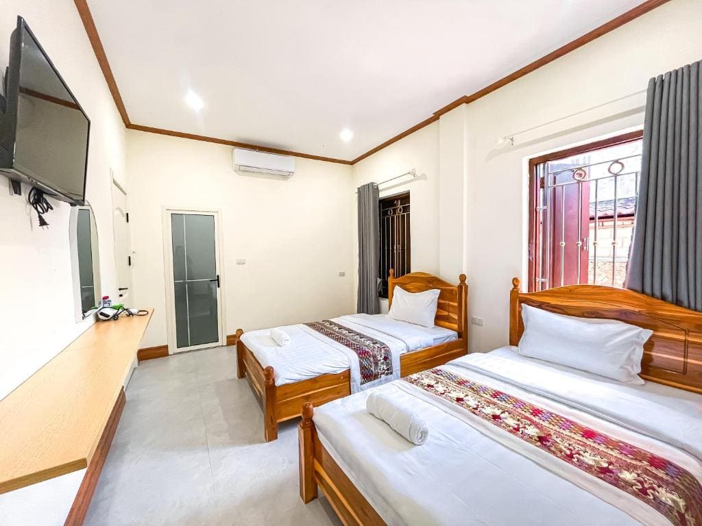Family Room room - Image 2