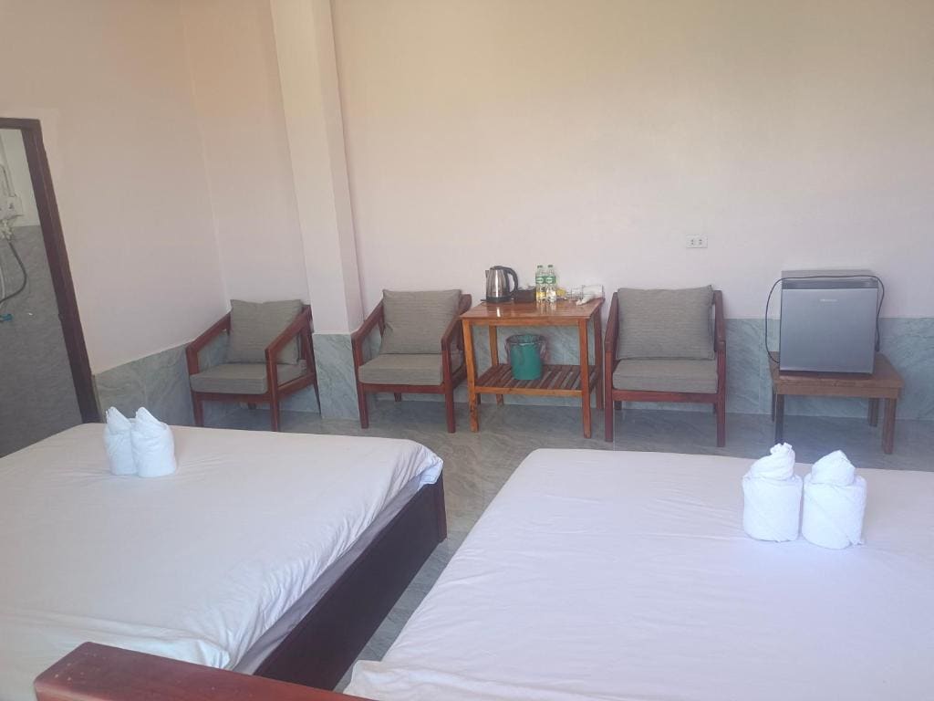 Deluxe Quadruple Room room - Image 3