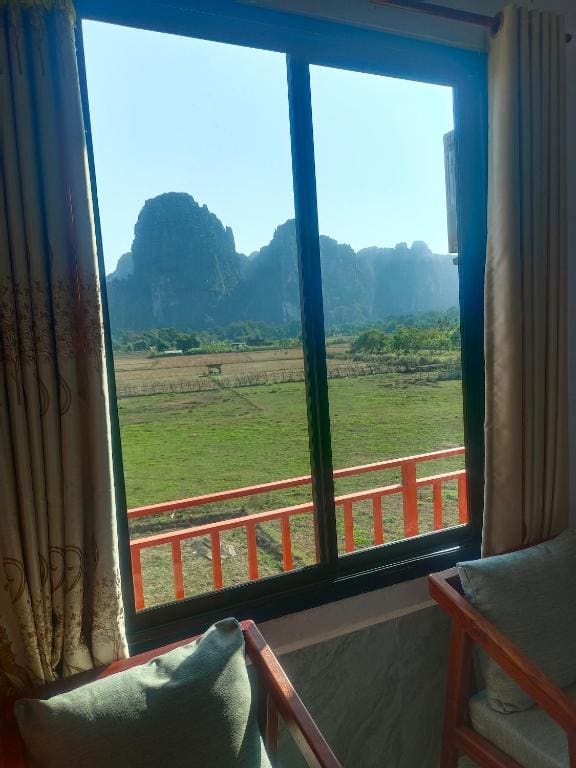 Double Room with Mountain View room - Image 3