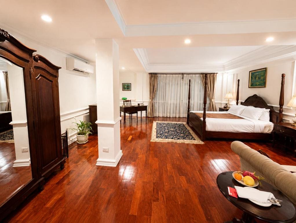 Heritage Premier Room with Balcony room - Image 1