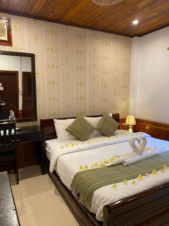 Standard Double Room room - Image 2
