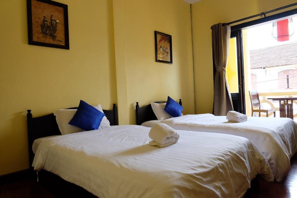 Deluxe Twin Room room - Image 1
