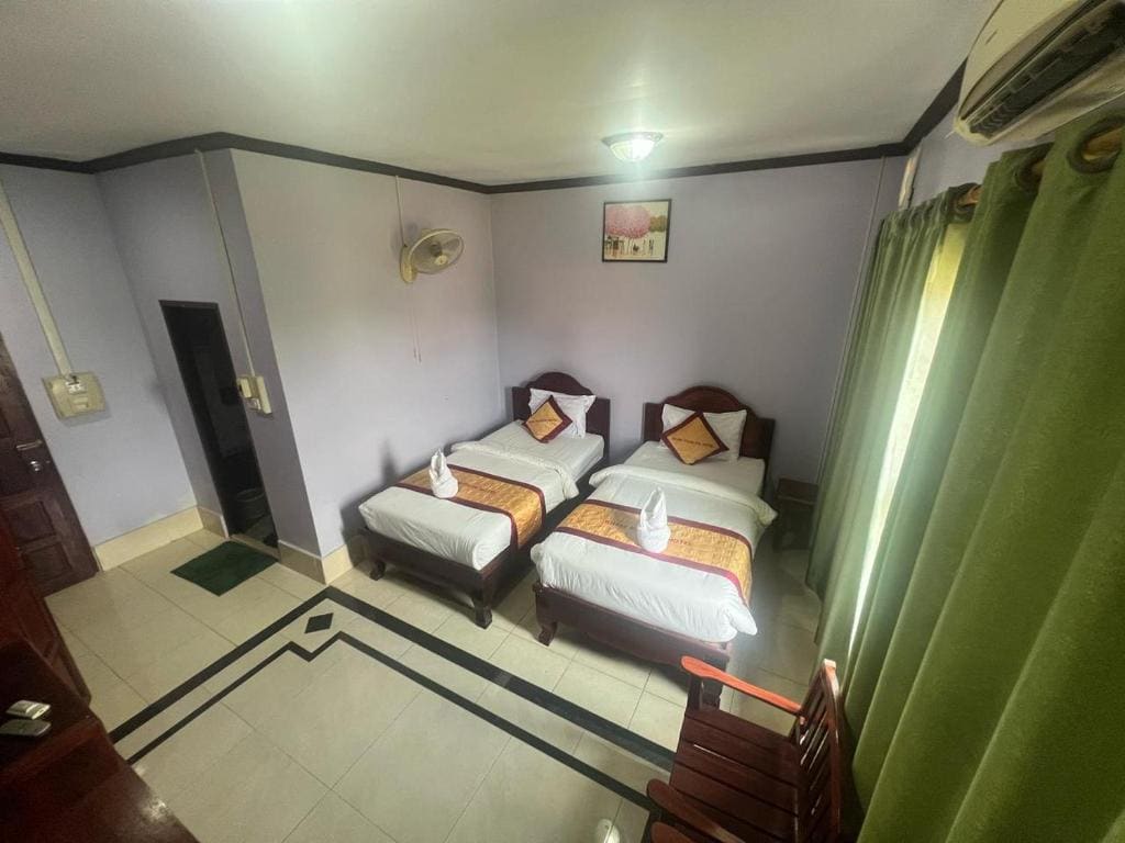 Standard Twin Room room - Image 2