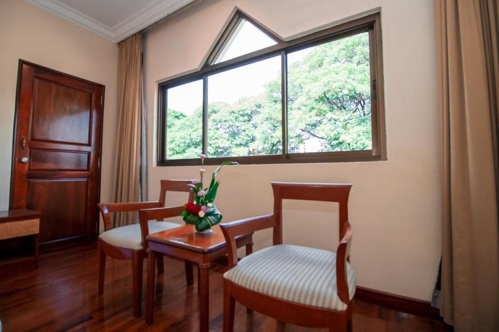 Standard Twin Room room - Image 3