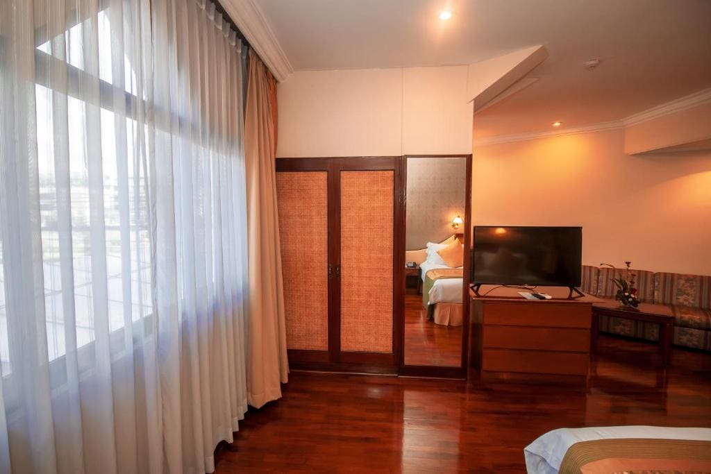 Junior Suite room - Image 3