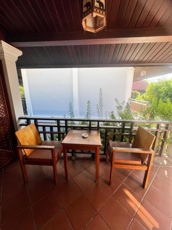 Double Room with Balcony room - Image 3