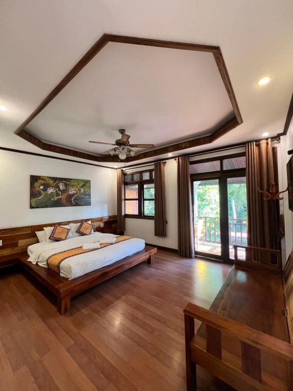 Deluxe Double Room with Balcony room - Image 1