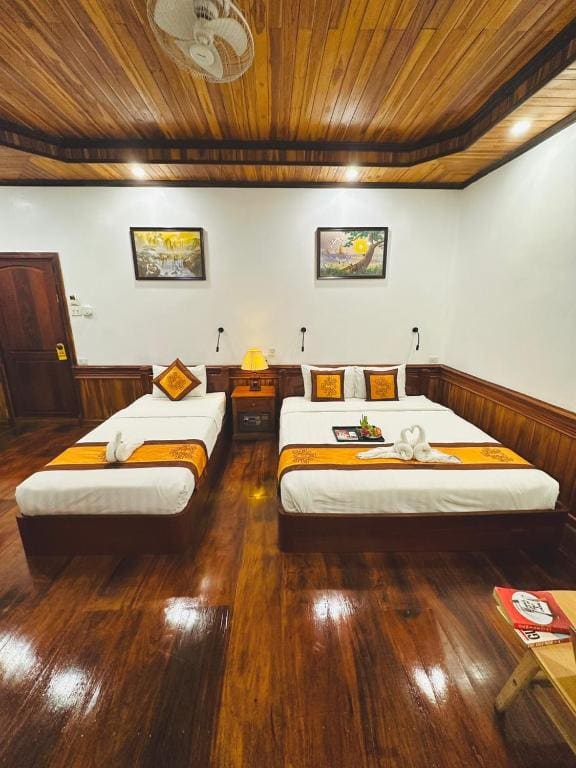 Deluxe Triple Room room - Image 3