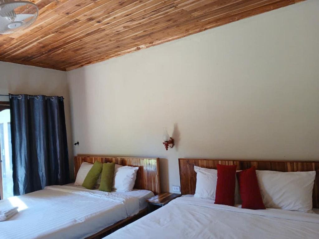 Quadruple Room with Garden View room - Image 1
