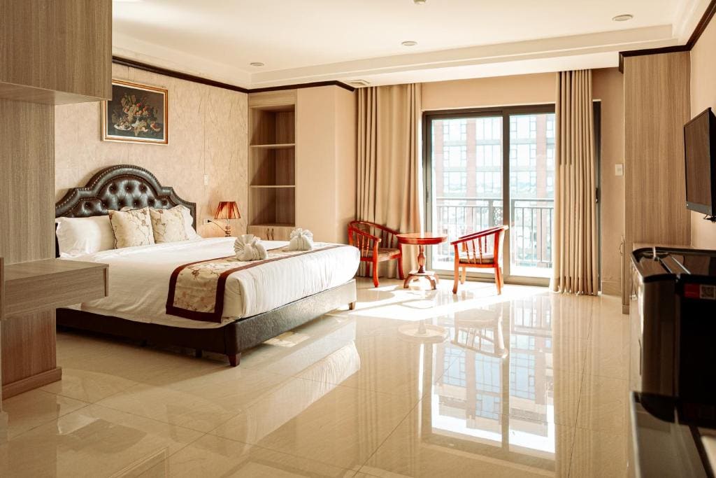Two-Bedroom Suite room - Image 3