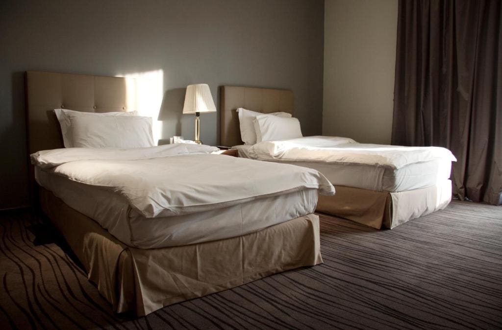 Deluxe Twin Room room - Image 3