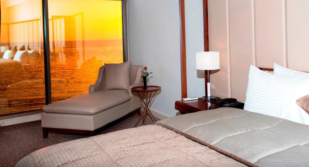 Royal Suite with Panoramic Sea View room - Image 2