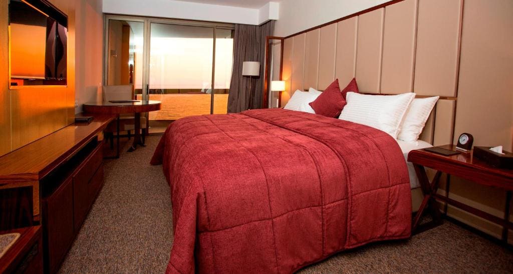 Superior Suite with Sea View room - Image 1