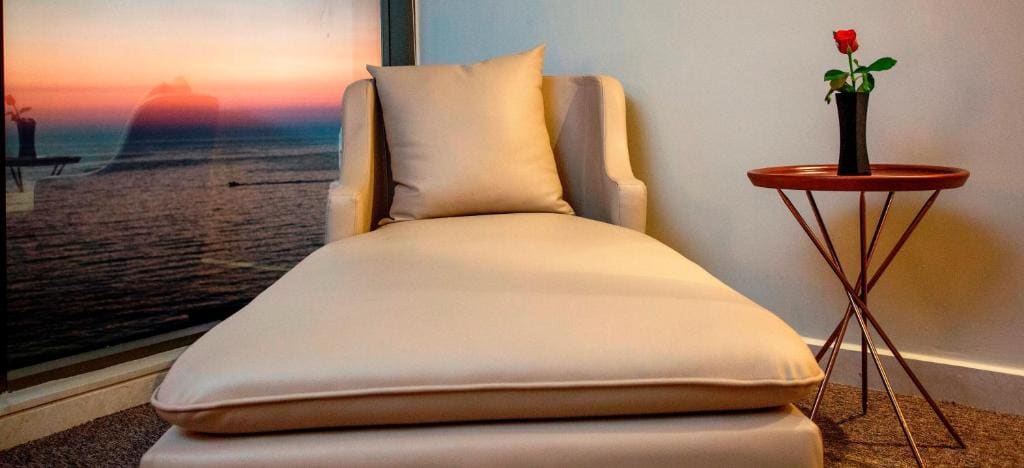 Royal Suite with Panoramic Sea View room - Image 3