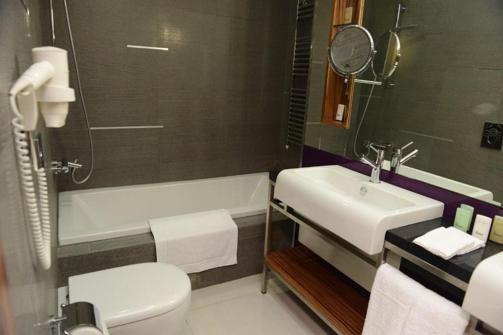 Junior Suite Partial Sea View room - Image 3