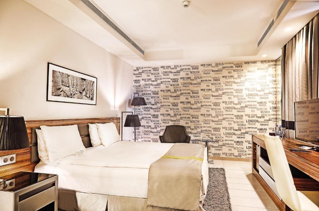Standard Deluxe Room With City View room - Image 2