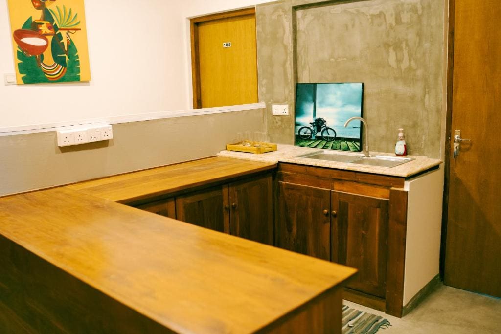 Double Room with Shared Bathroom room - Image 3
