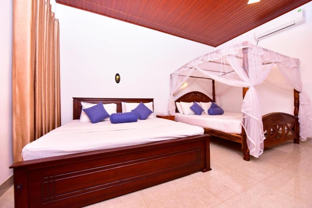 Standard King Room room - Image 3