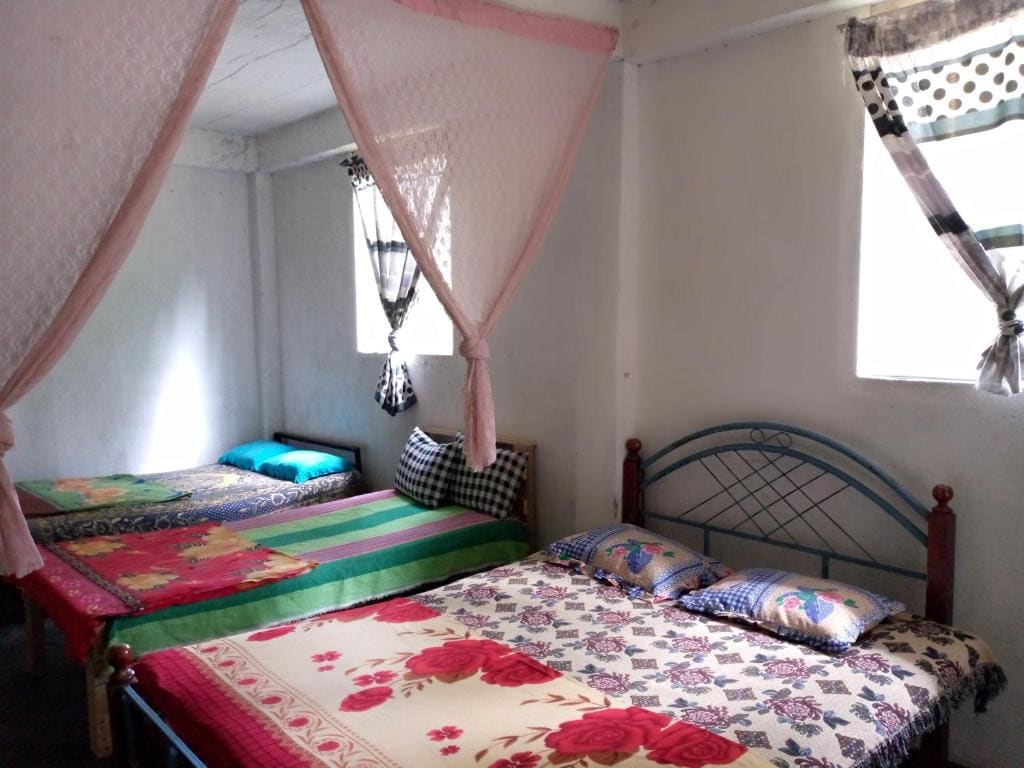 Bed in 4-Bed Mixed Dormitory Room room - Image 2