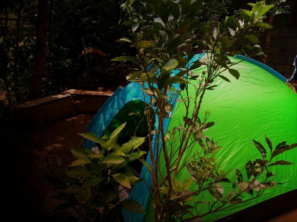 Tent room - Image 3