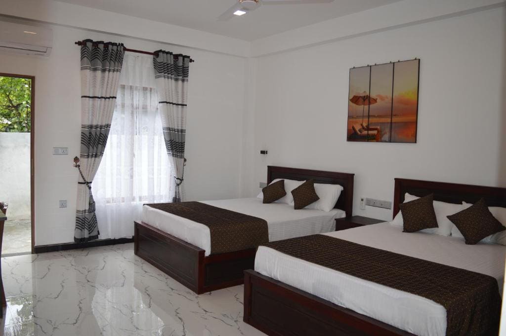 Deluxe Triple Room room - Image 3