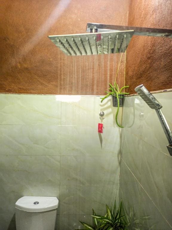 Deluxe Double Room with Balcony room - Image 3
