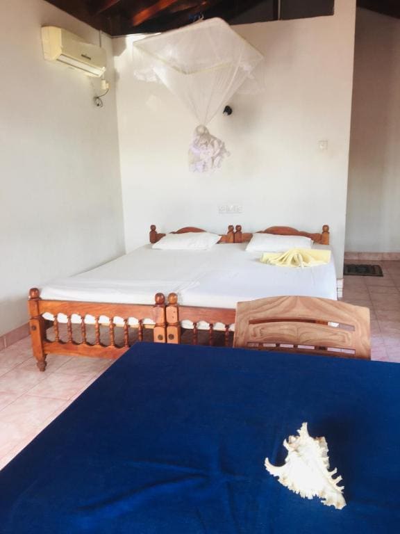 Double Room with Balcony and Sea View room - Image 1
