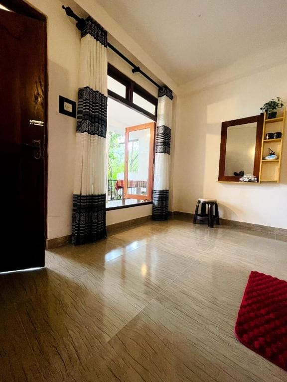 Budget Double Room room - Image 3