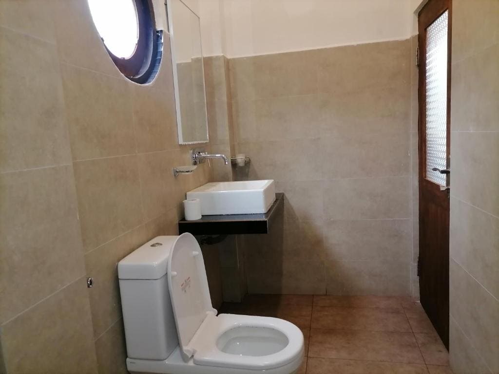 Double Room with Balcony room - Image 3