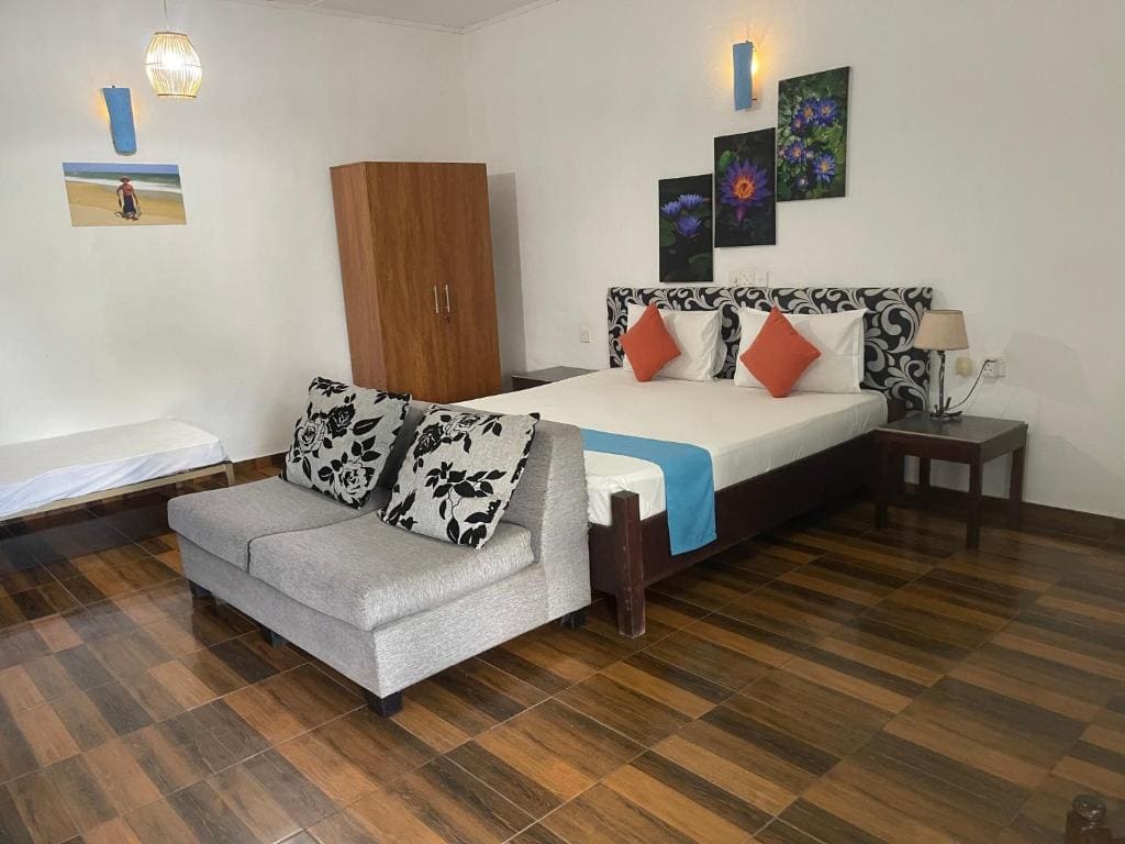 Apartment with Balcony room - Image 3