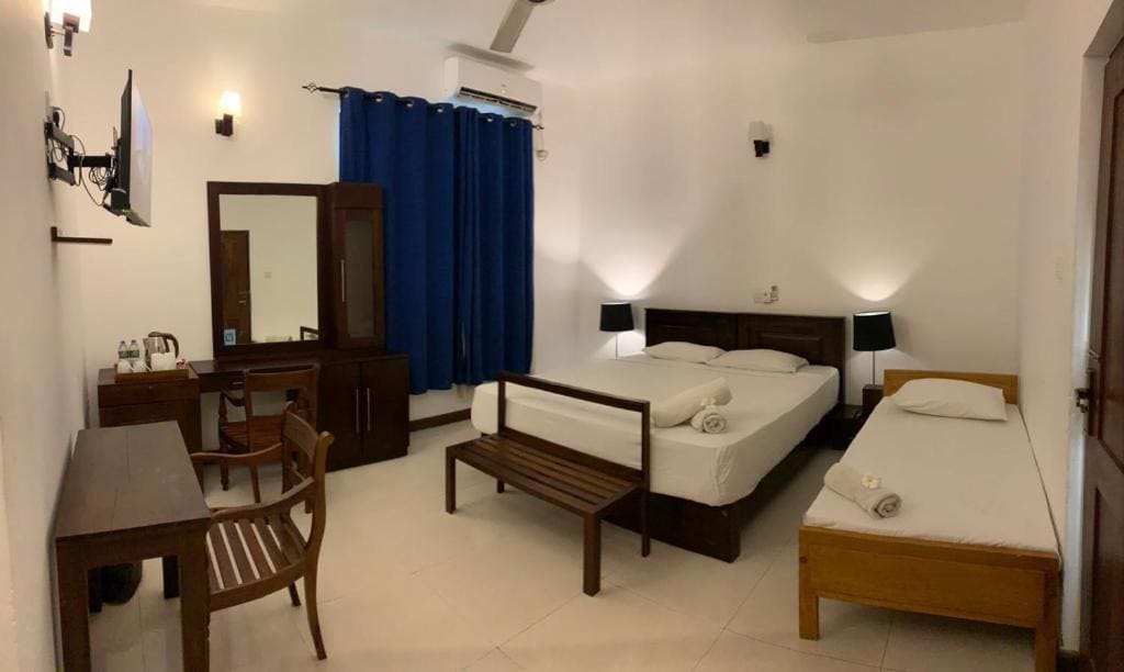 Deluxe Room room - Image 1