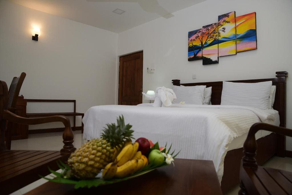 Deluxe Room room - Image 2