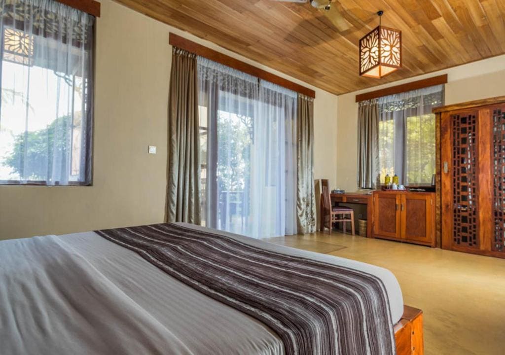 Deluxe Room with Mountain View and Balcony room - Image 1