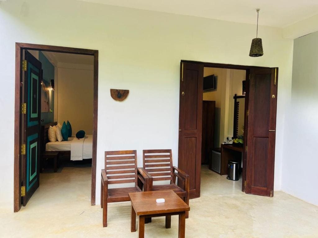 Deluxe Triple Room room - Image 2