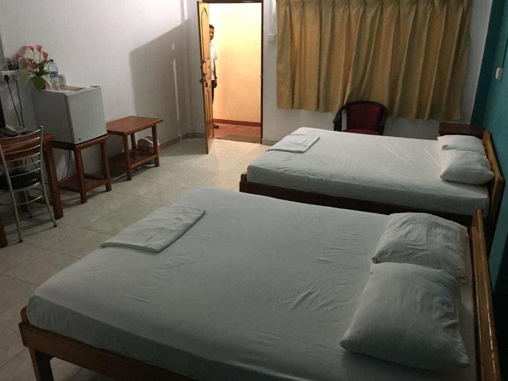 Standard Quadruple Room room - Image 2