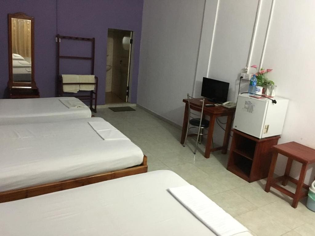 Standard Family Room room - Image 3