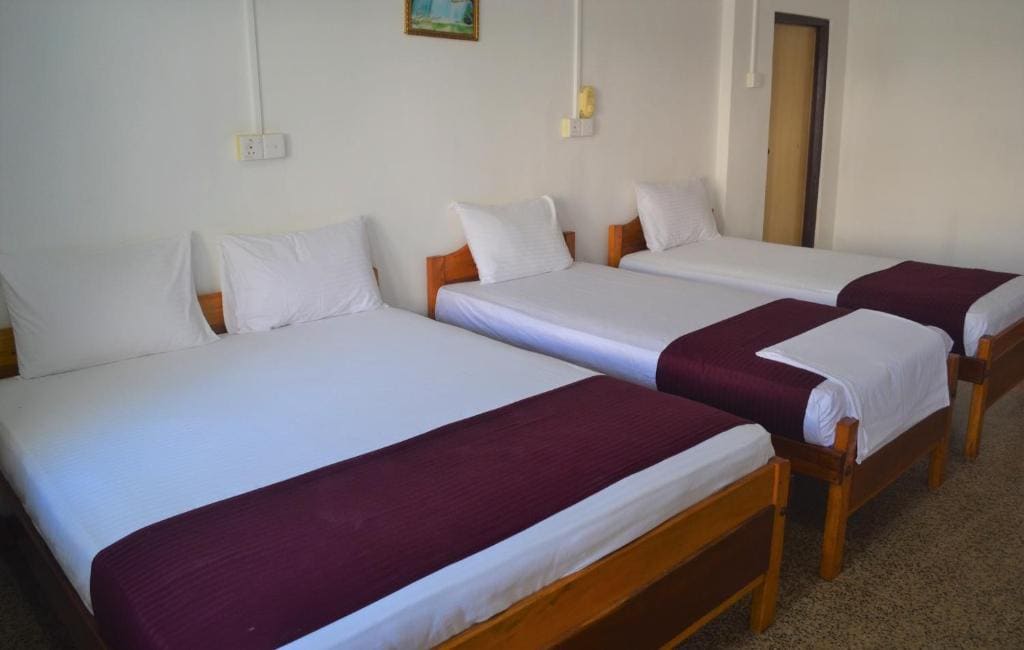 Standard Family Room room - Image 1
