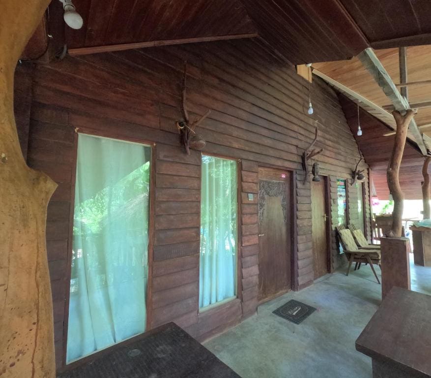 Family Room with Garden View room - Image 3