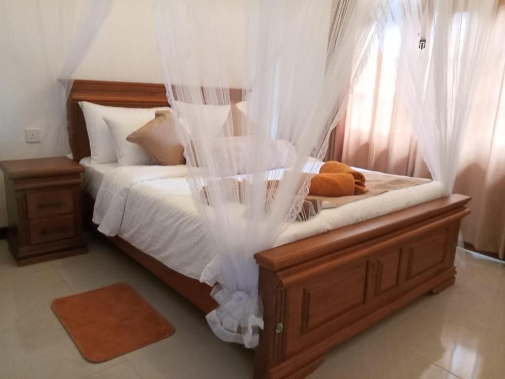 Double Room with Mountain View room - Image 2