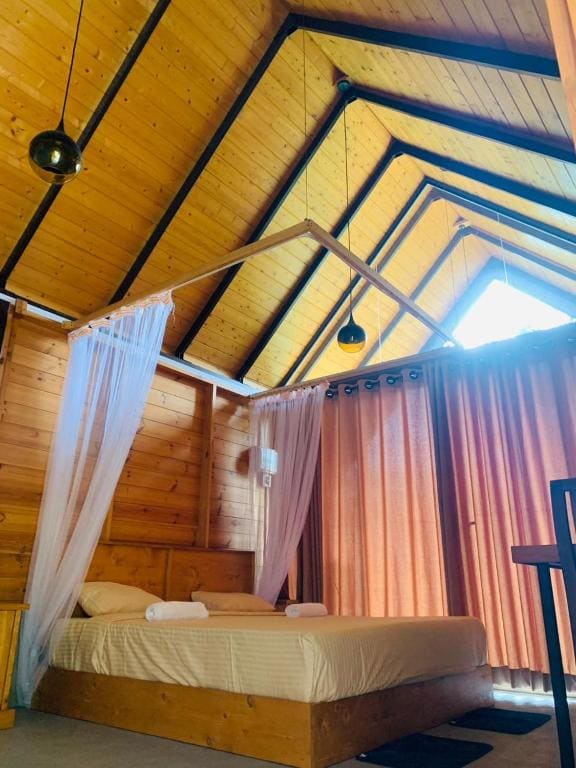 Double Room with Mountain View room - Image 3